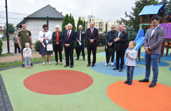 Zdjęcie: plac zabaw i siłownia