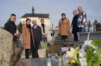 Zdjęcie: Pamiętamy o zmarłych