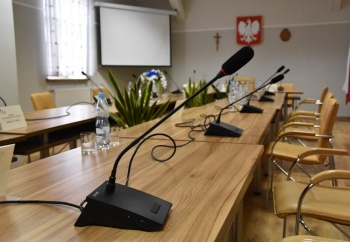 Zdjęcie główne dla: 'Zawiadomienie o zwołaniu XLIII sesji Rady Miejskiej w Sieniawie' 
