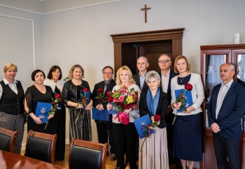 Zdjęcie główne dla: 'Burmistrz wręczył nagrody z okazji Dnia Edukacji Narodowej' 