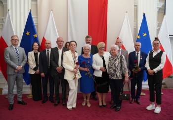 Zdjęcie główne dla: 'Odznaczenia Państwowe i Wyróżnienia Honorowe' 