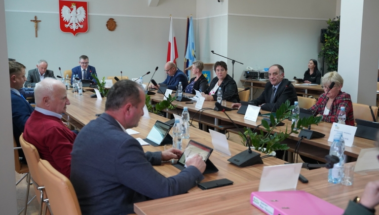 Zdjęcie główne newsa: Nadzwyczajna VII sesja Rady Miejskiej w Sieniawie