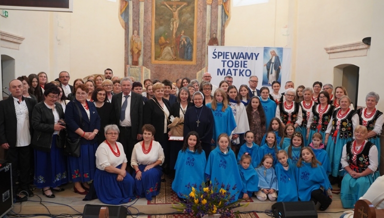 Zdjęcie główne newsa: IV Gminny Przegląd Pieśni i Piosenki Maryjnej