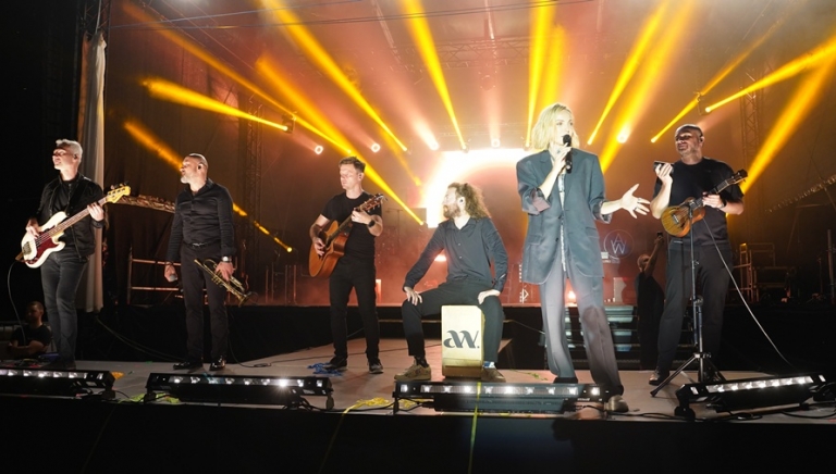 Zdjęcie główne newsa: Widowiskowy koncert Anny Wyszkoni - Dni Sieniawy 2025