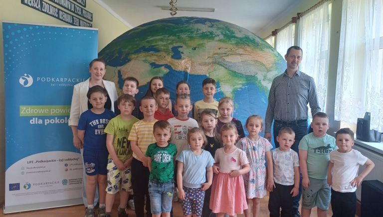 Zdjęcie główne newsa: Edukacja ekologiczna w nowoczesnym wydaniu - Mobilne Planetarium „Sfera Wiedzy”